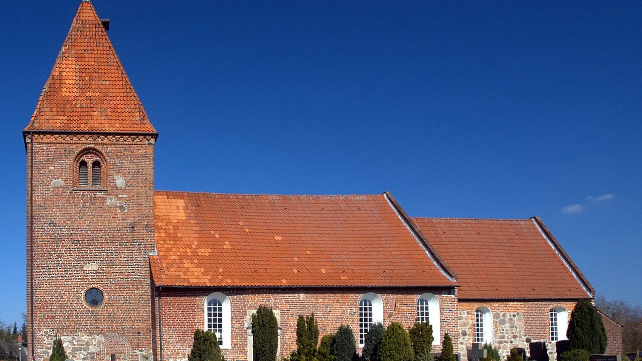 Stadtmotiv in Hatten: Kirchhatten church