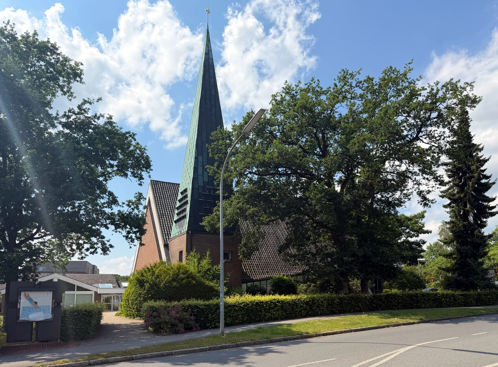 Kreuzkirche in Henstedt-Ulzburg