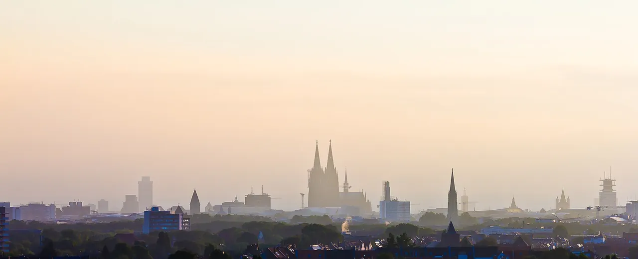 Kölner Skyline mit Kölner Dom