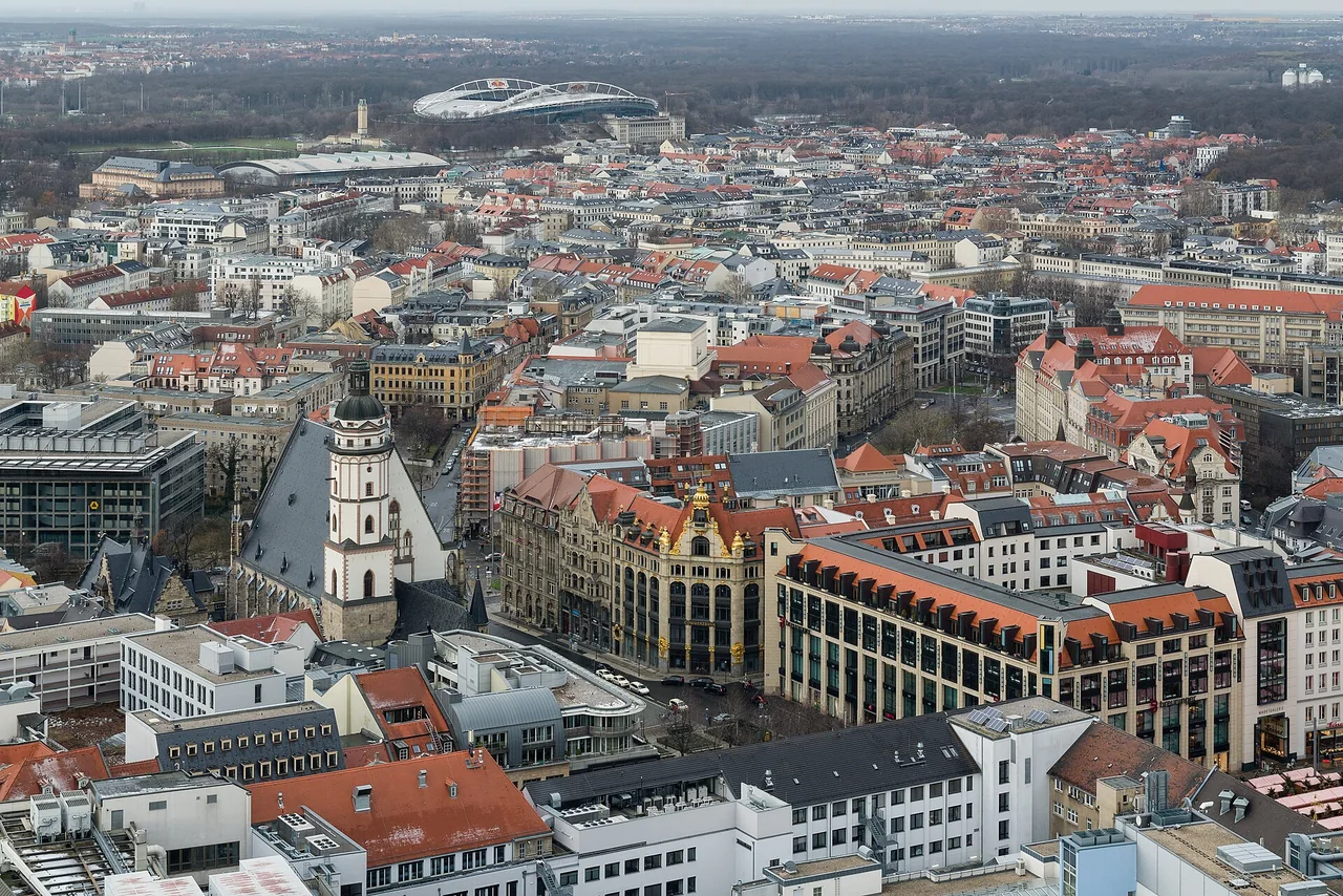 Blick über die Leipziger Innenstadt mit Thomaskirche