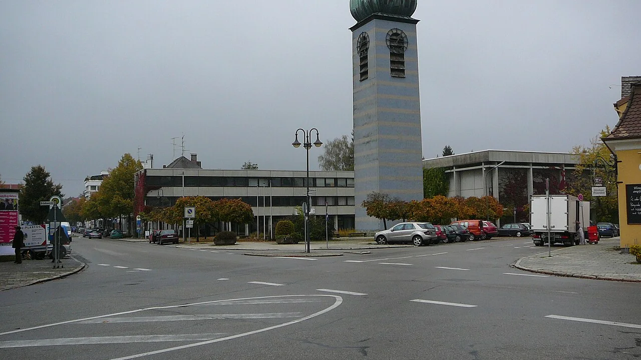 Stadtmotiv in Planegg: St elisabeth planegg